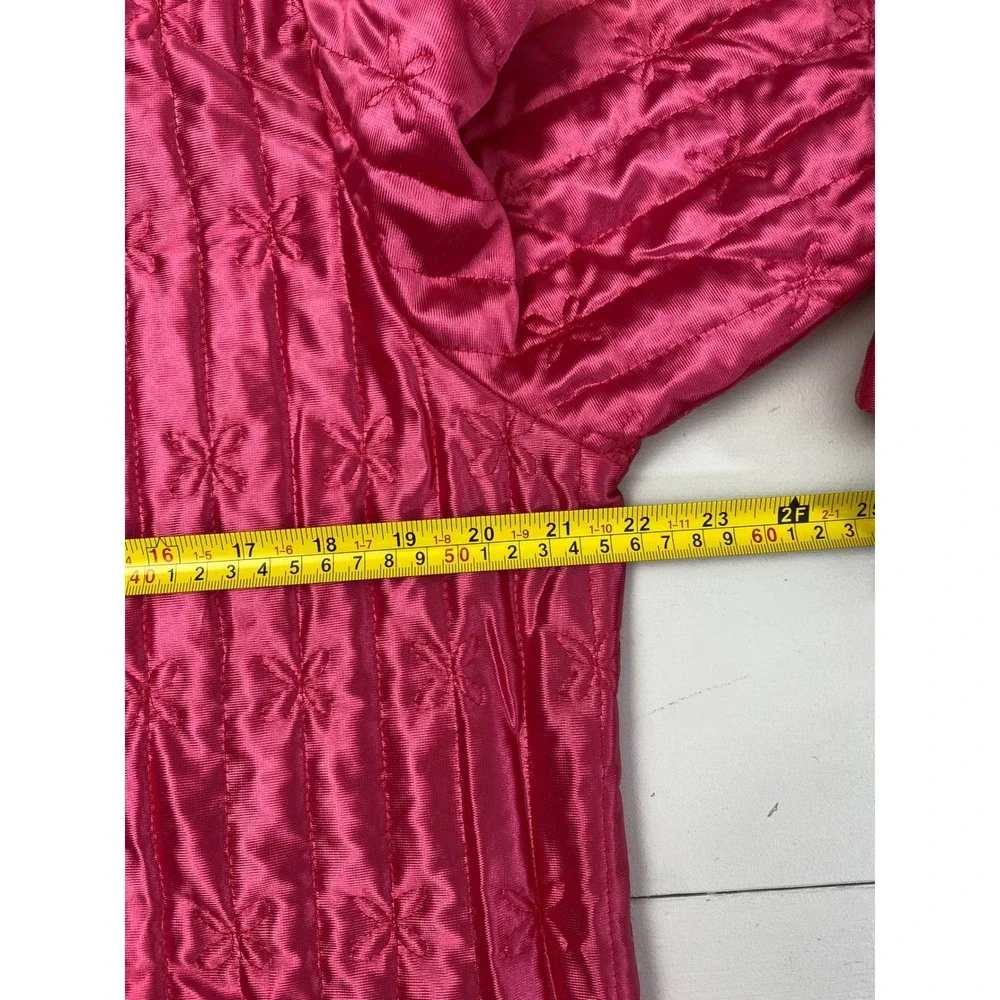Vintage Jolie Two Quilted Robe Women Size Medium Hot Pink Bow Stitch‎ Button